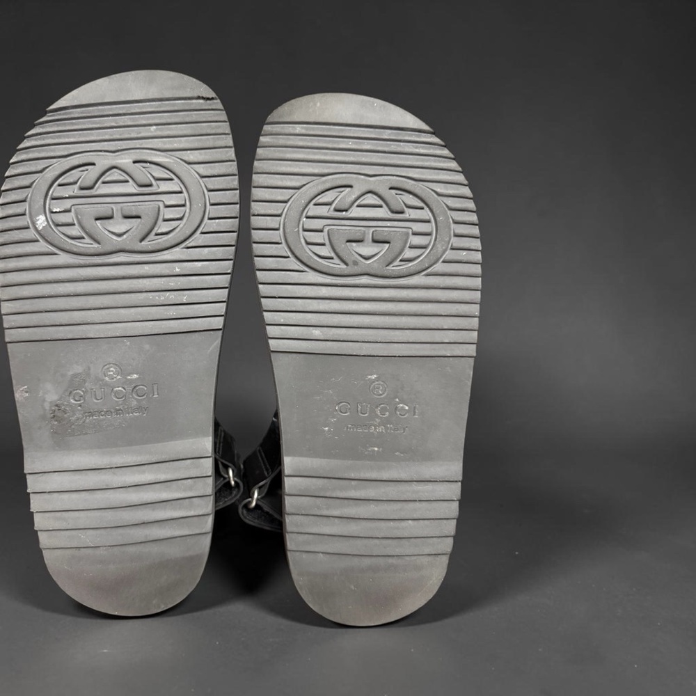 Gucci Black Patent Buckle Strap Women’s Sandals - Picture 4 of 6